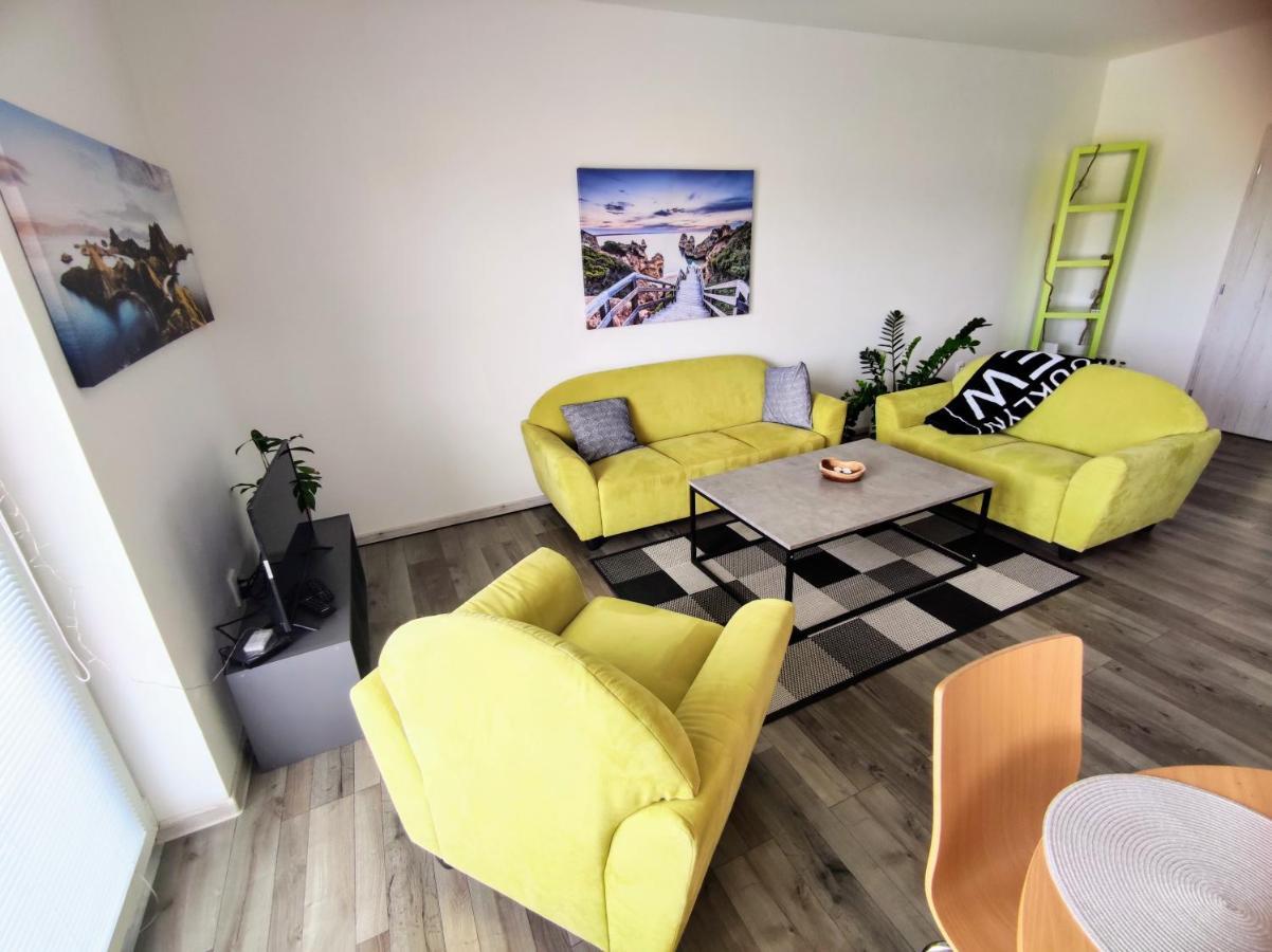 Comfort Apartment For 6 & Loggia & Free Parking Žilina Eksteriør billede