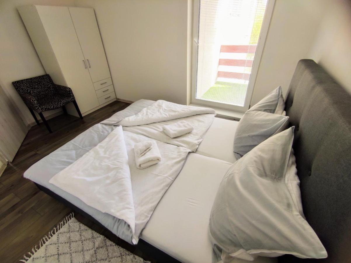 Comfort Apartment For 6 & Loggia & Free Parking Žilina Eksteriør billede